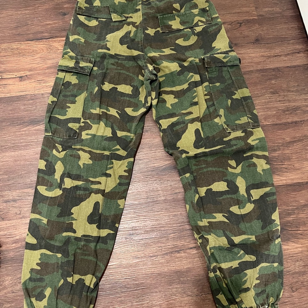 Fashion Nova Green Camouflage Pants